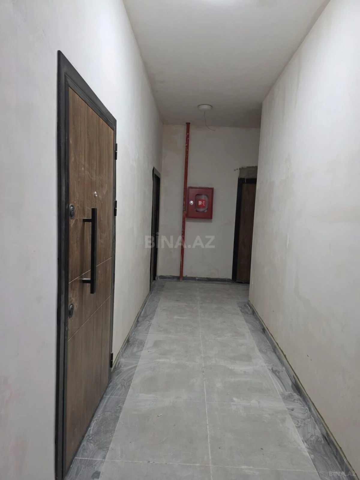 Satılır 3 otaqlı mənzil 107 m²