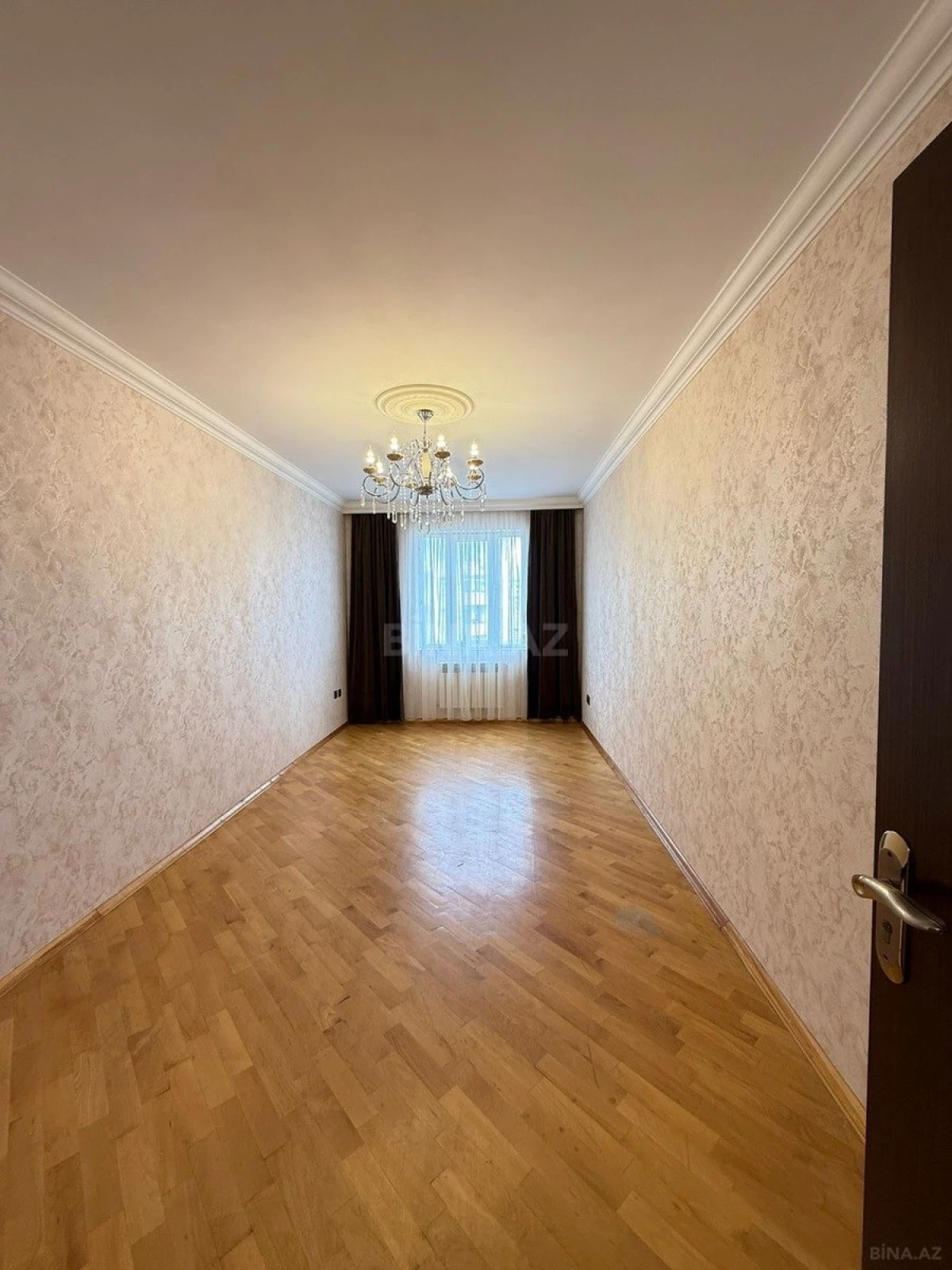 Satılır 2 otaqlı mənzil 61 m²