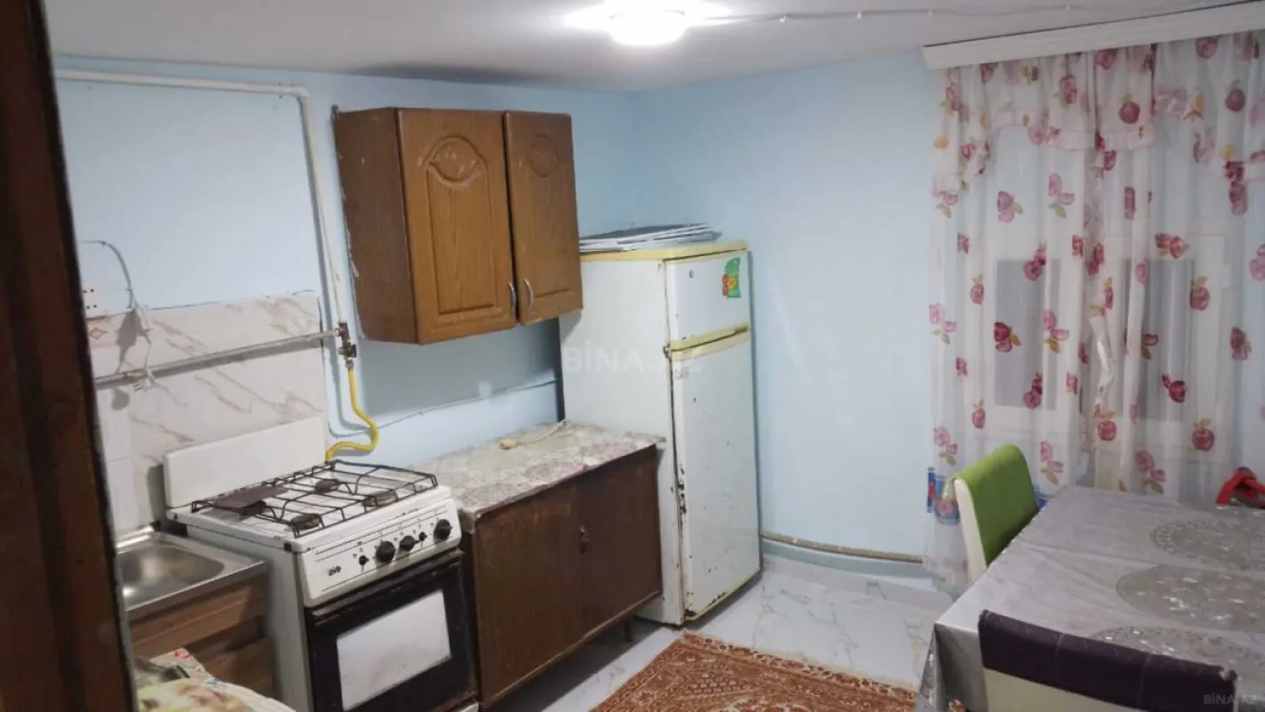 Kirayə verilir 2 otaqlı həyət evi 60 m²