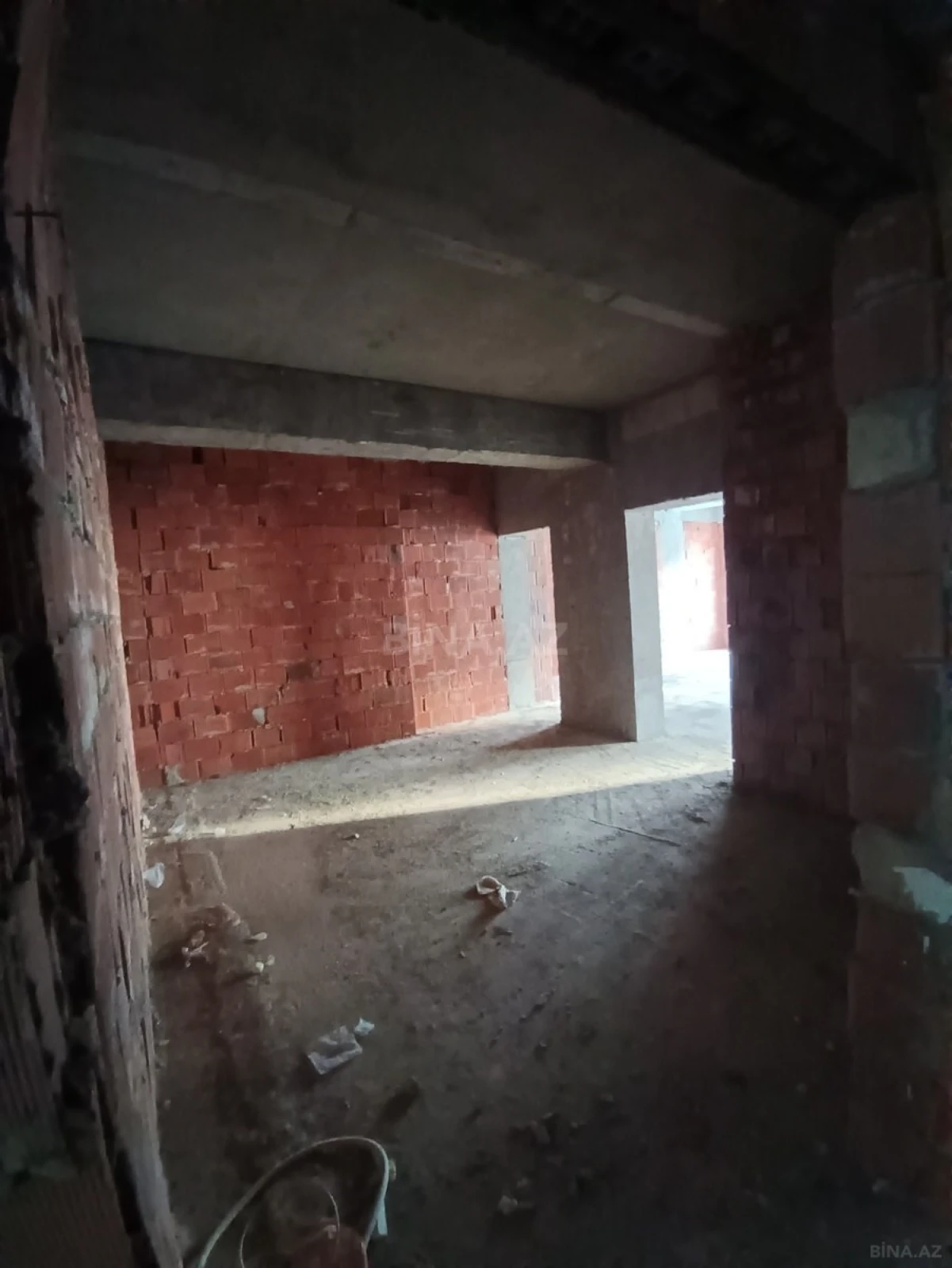 Satılır 3 otaqlı mənzil 113 m²