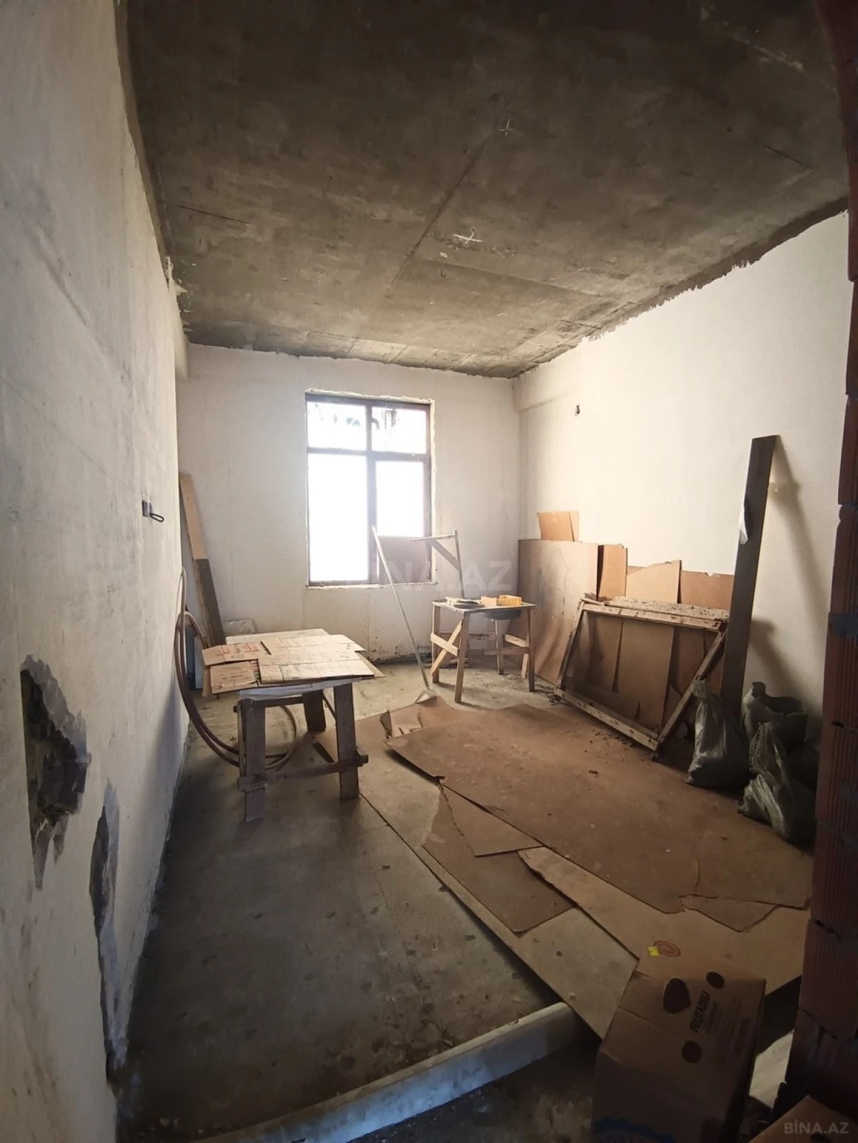 Satılır 3 otaqlı mənzil 113 m²