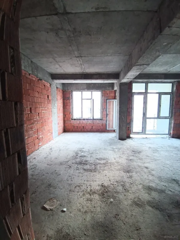 Satılır 3 otaqlı mənzil 113 m²