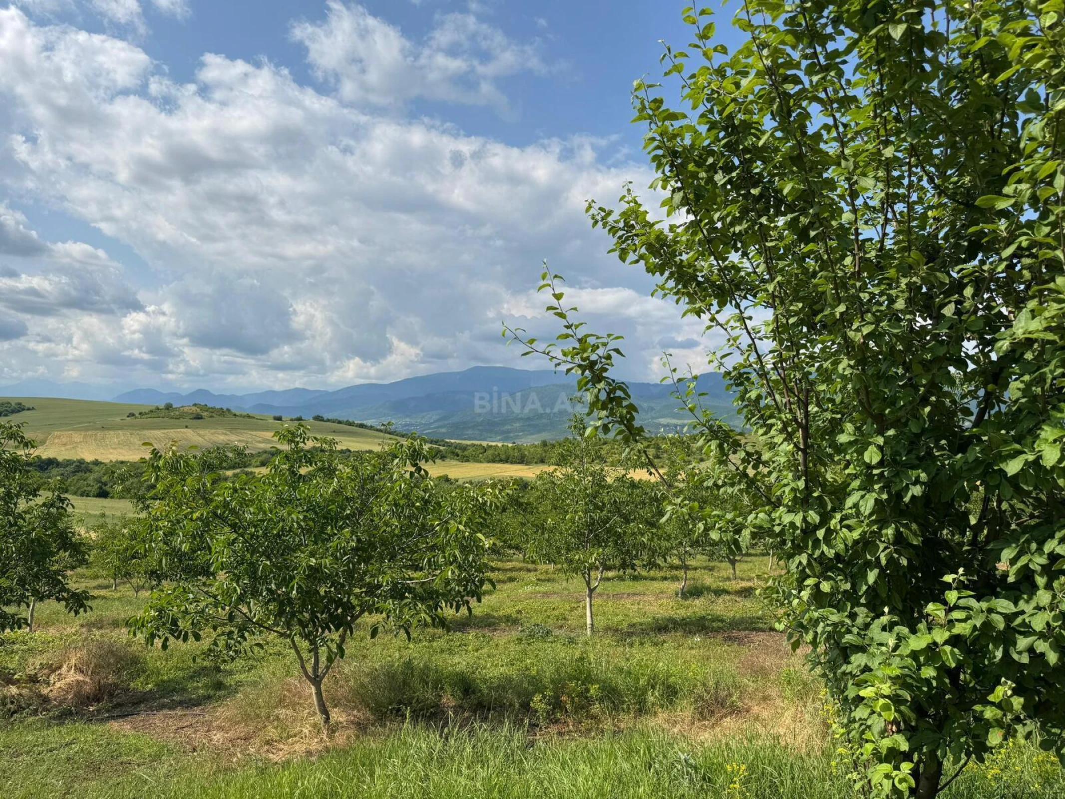 Satılır torpaq sahəsi 2 m²