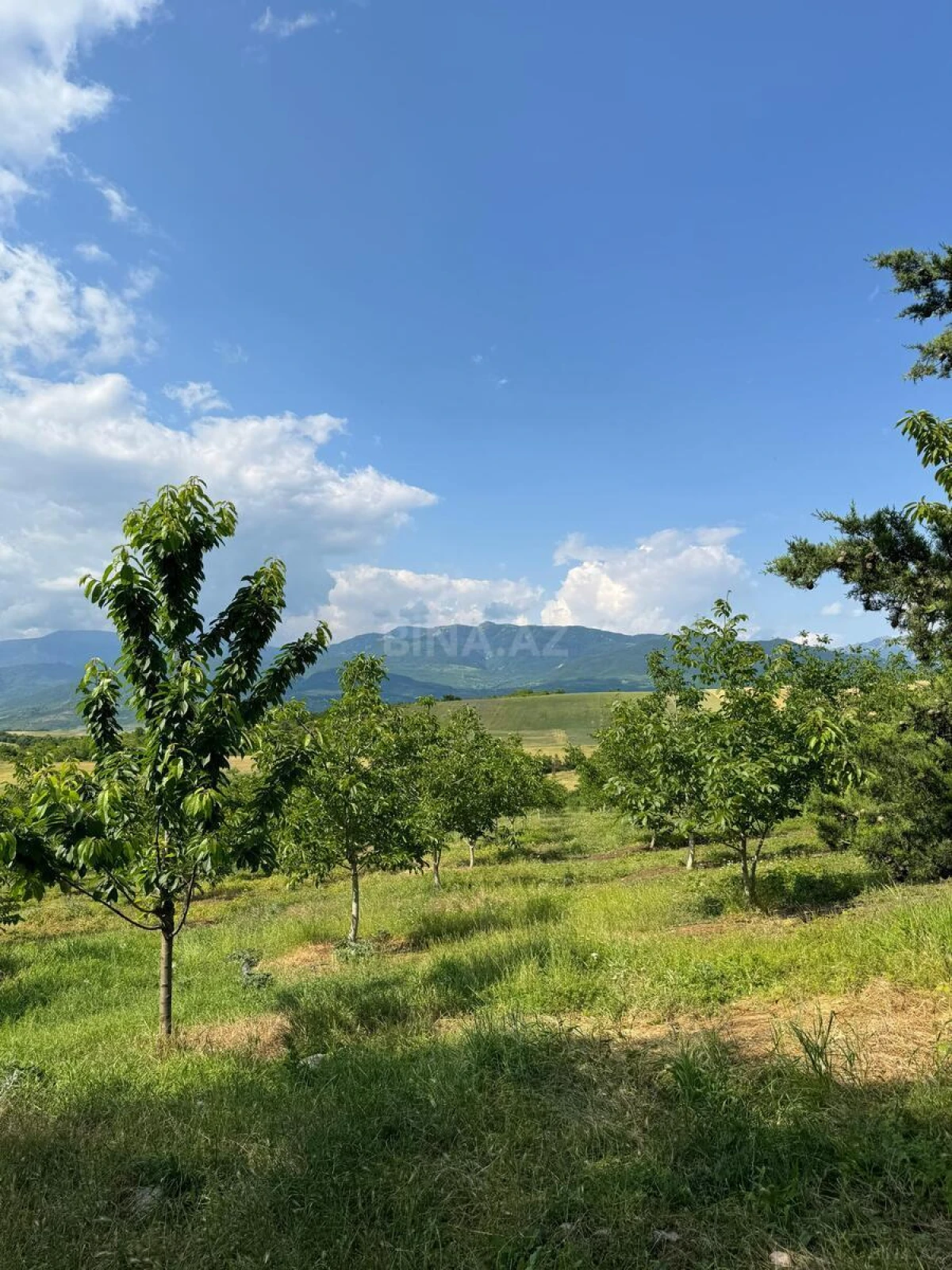 Satılır torpaq sahəsi 2 m²