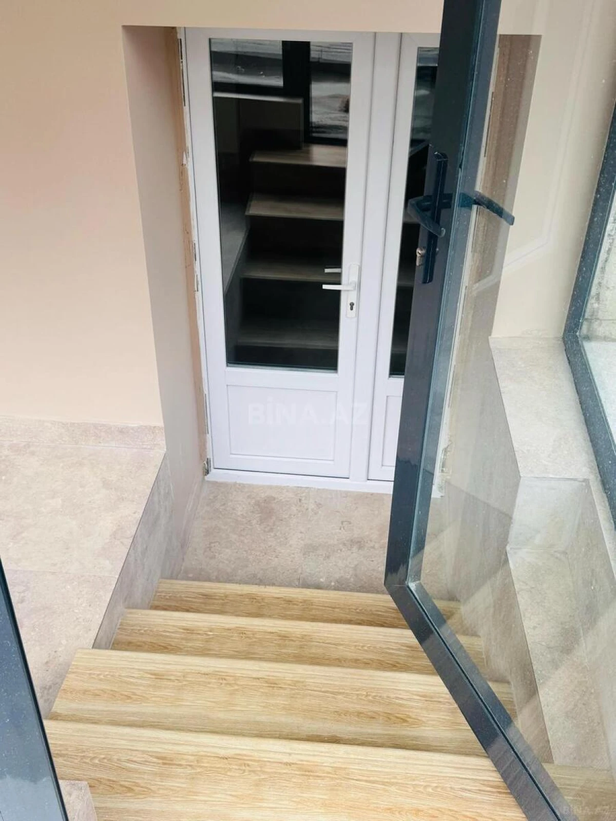 Kirayə verilir obyekt 60 m²