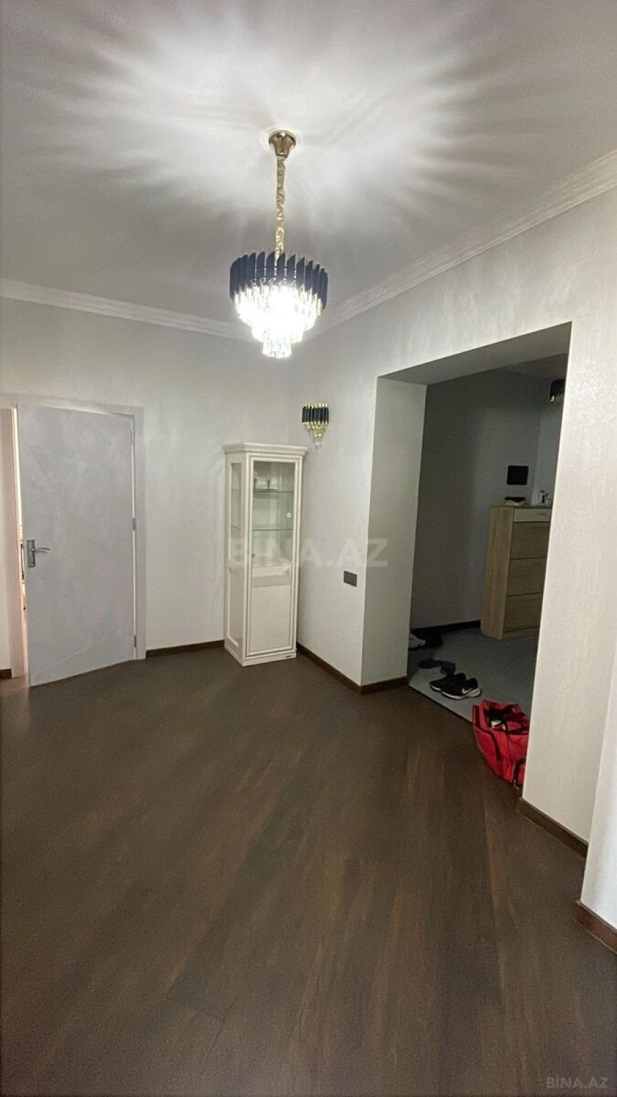 Kirayə verilir 3 otaqlı mənzil 120 m²