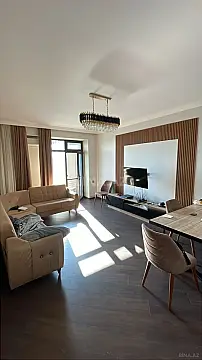 Kirayə verilir 3 otaqlı mənzil 120 m² — Bakı, 8-ci kilometr 3 otaq 120.00 m²