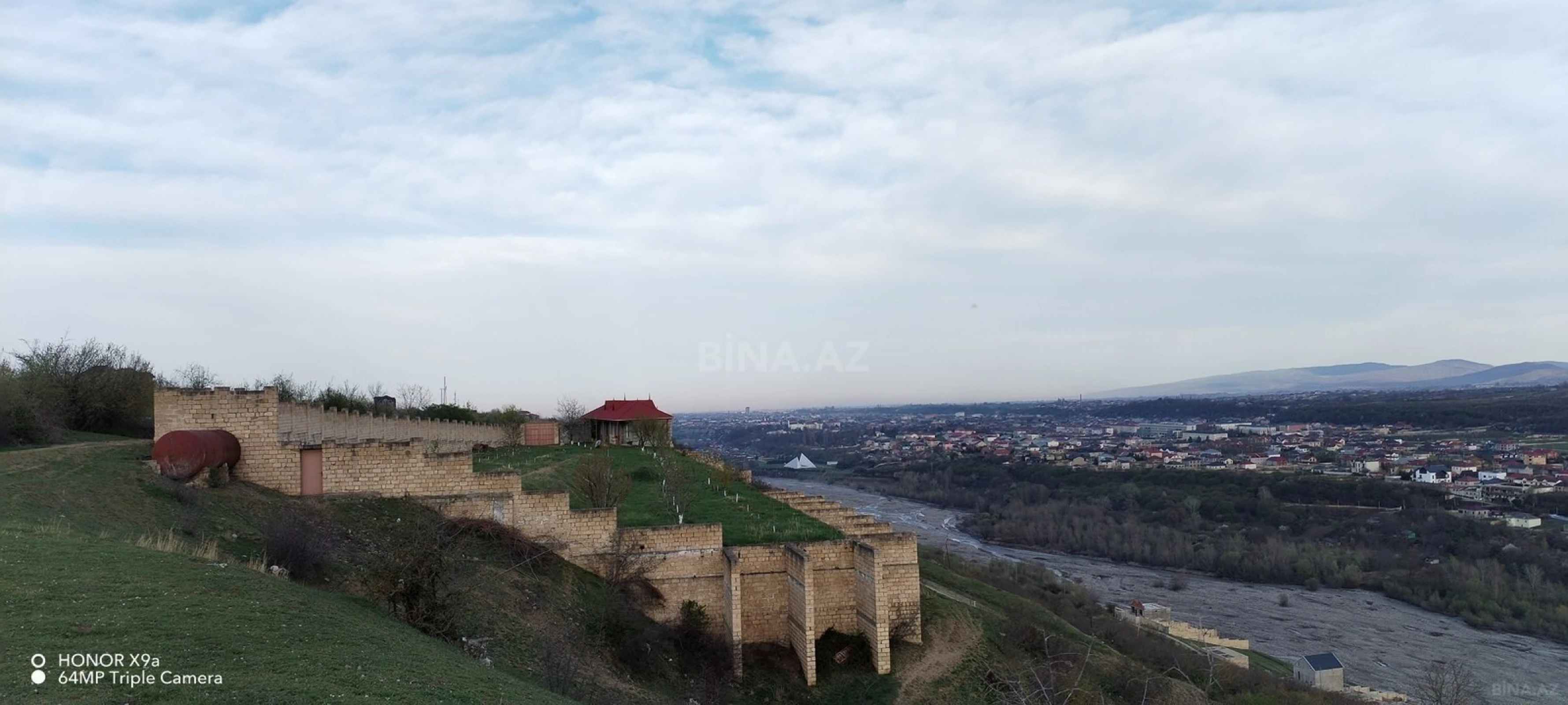 Satılır torpaq sahəsi 100 m²