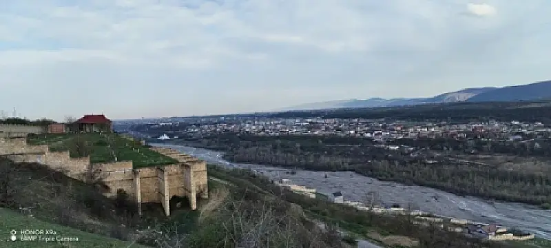 Satılır torpaq sahəsi 100 m²