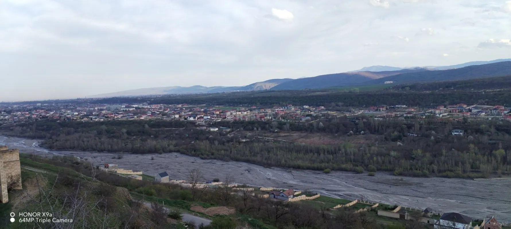 Satılır torpaq sahəsi 100 m²