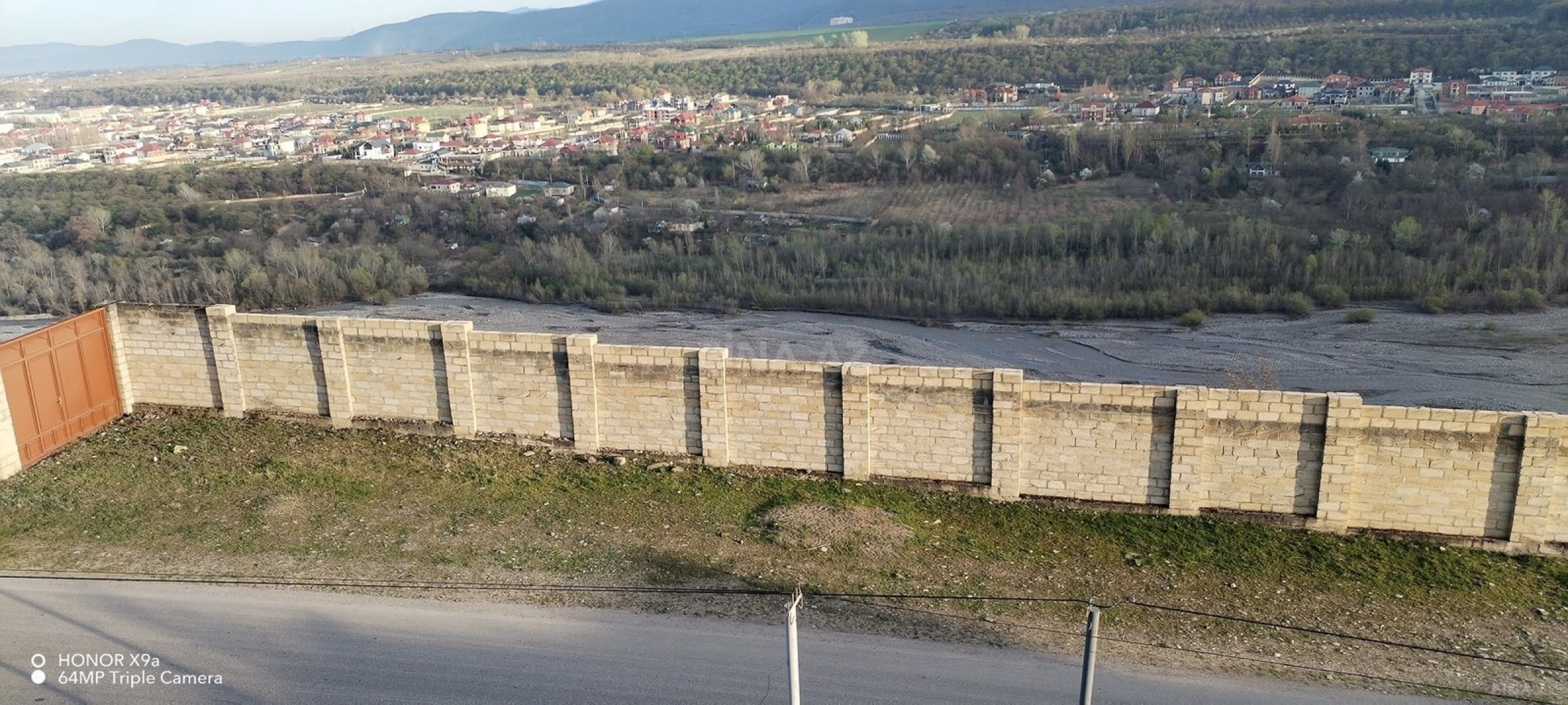 Satılır torpaq sahəsi 100 m²