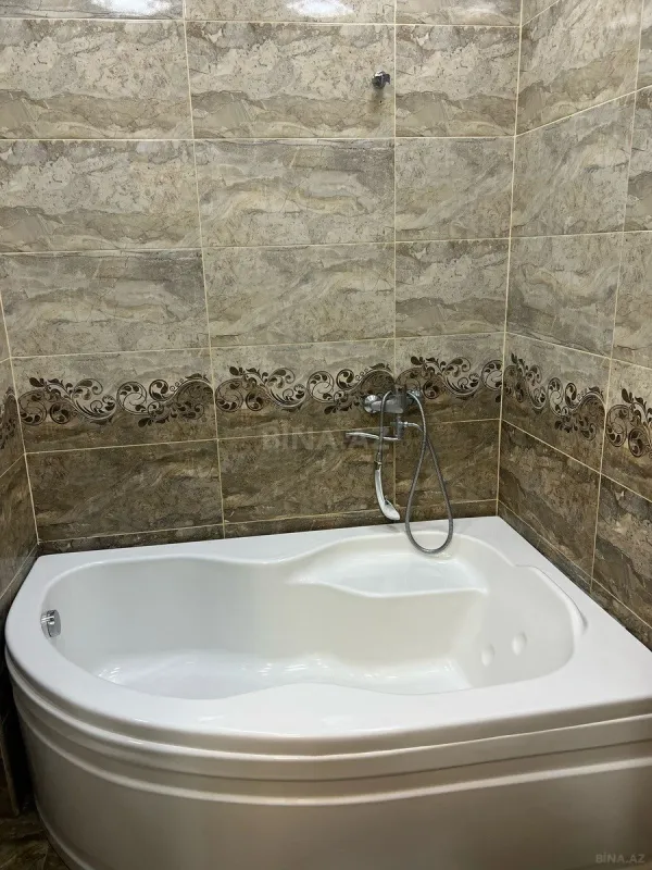 Kirayə verilir 2 otaqlı mənzil 80 m²