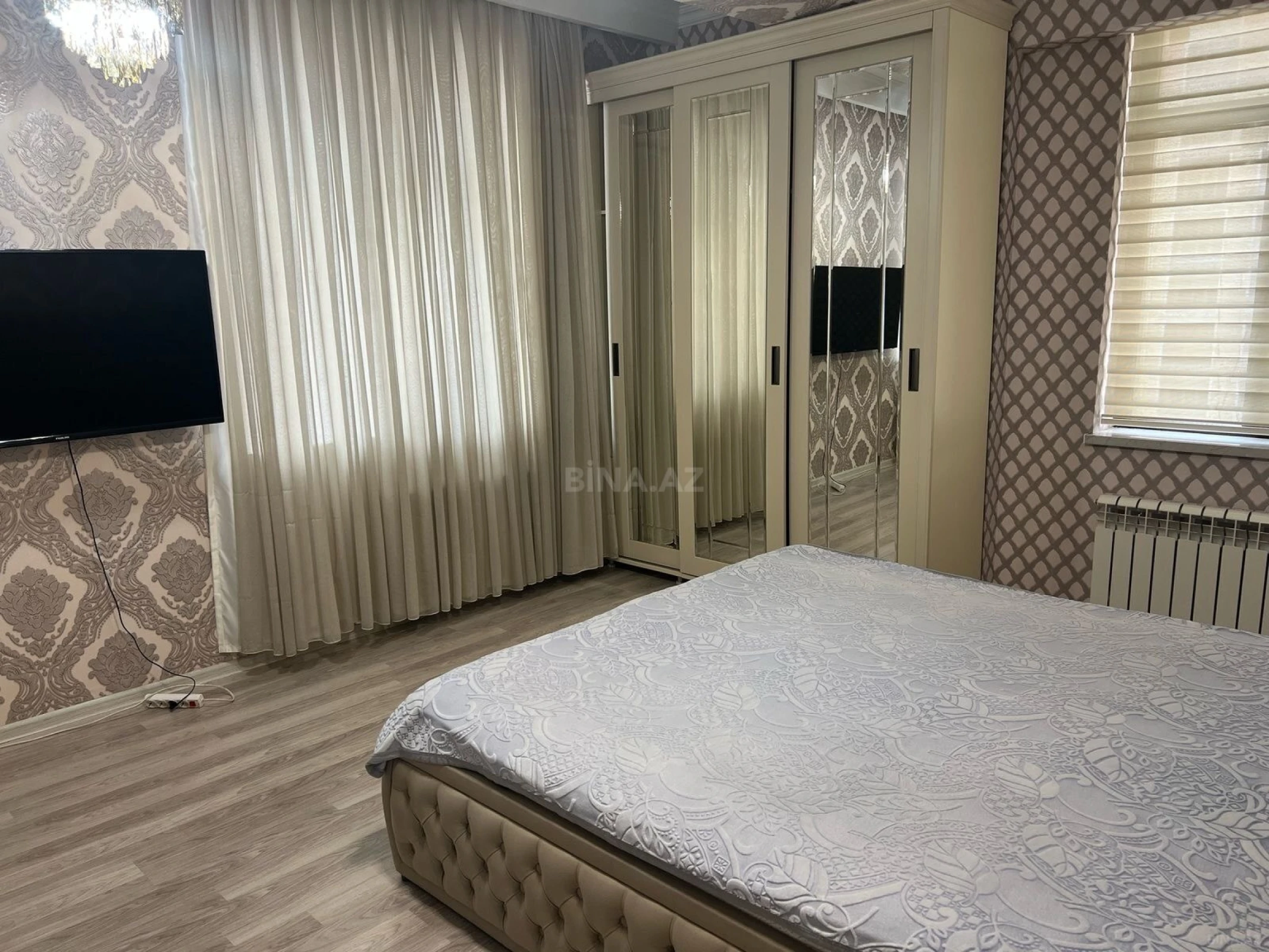 Kirayə verilir 2 otaqlı mənzil 80 m²