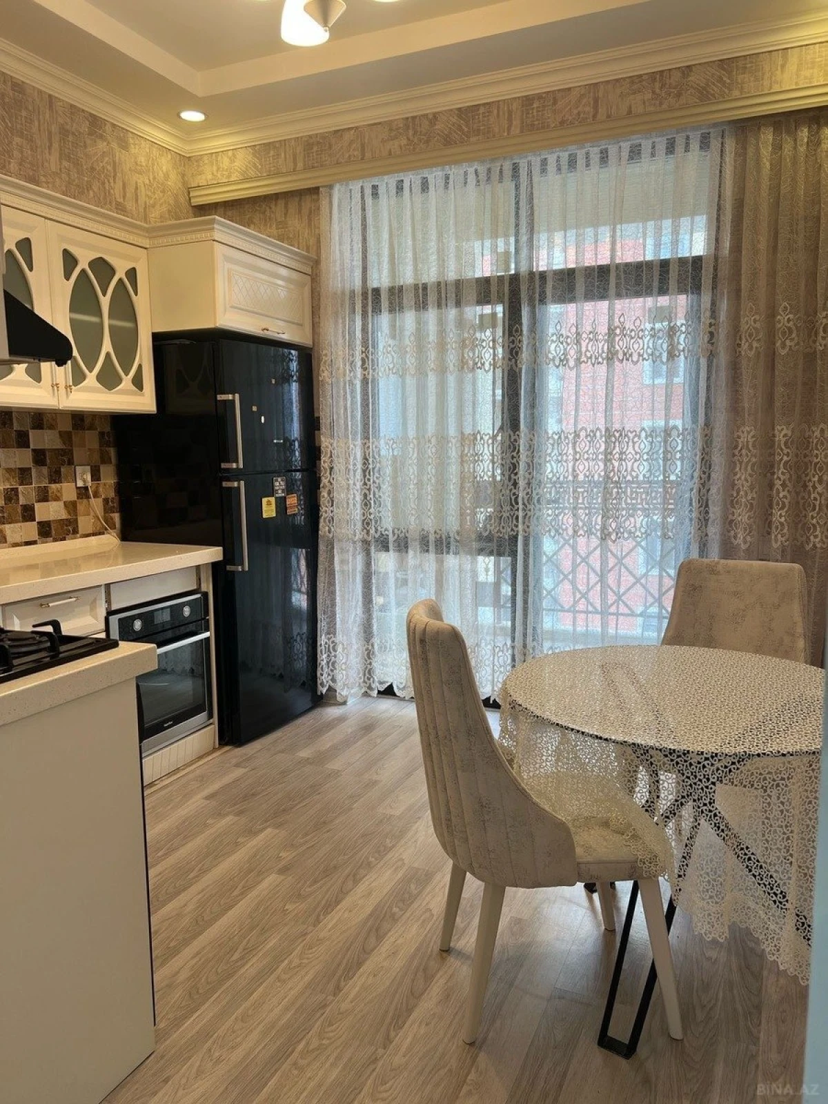 Kirayə verilir 2 otaqlı mənzil 80 m²