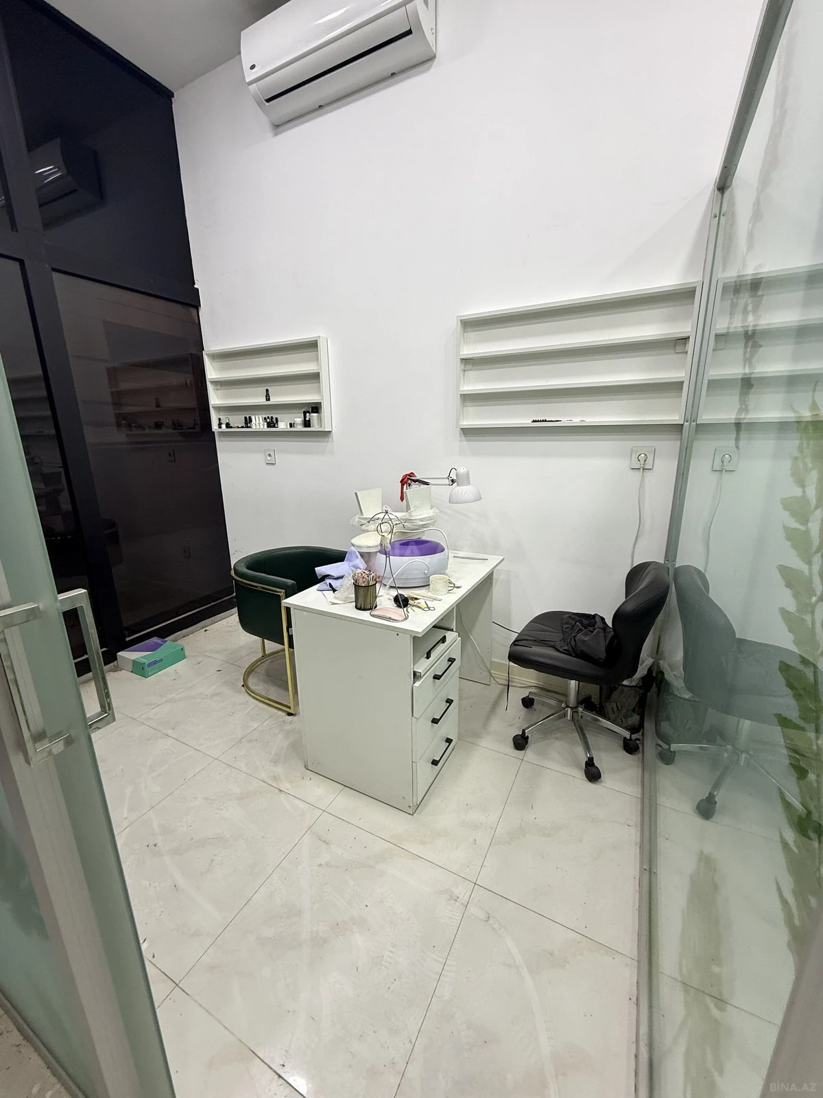 Satılır obyekt 65 m²