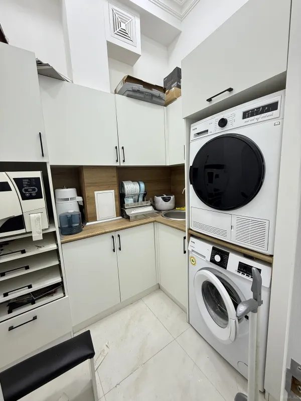 Satılır obyekt 65 m²