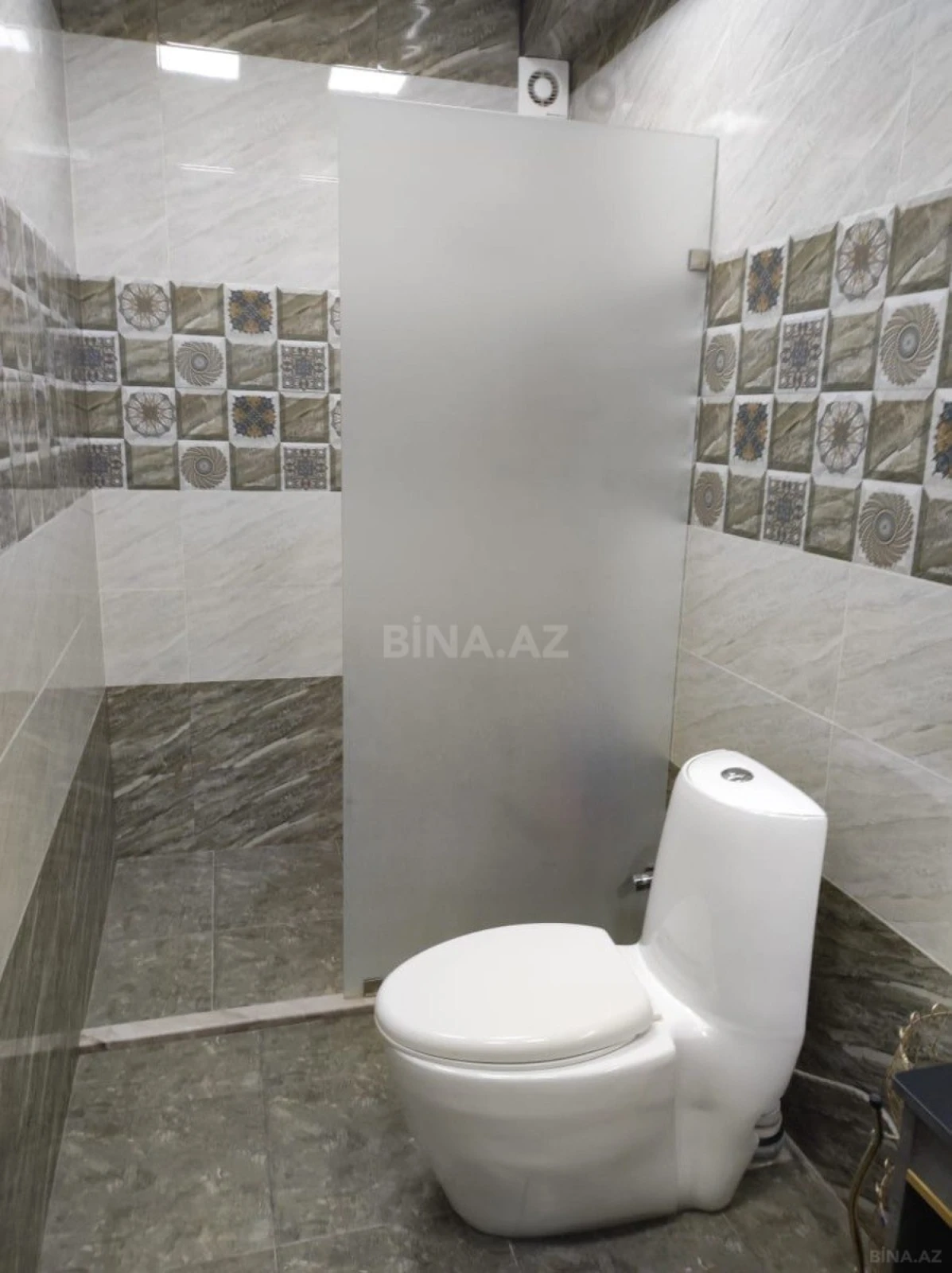 Satılır 2 otaqlı mənzil 71 m²