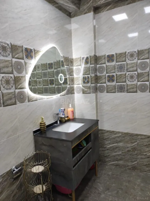 Satılır 2 otaqlı mənzil 71 m²