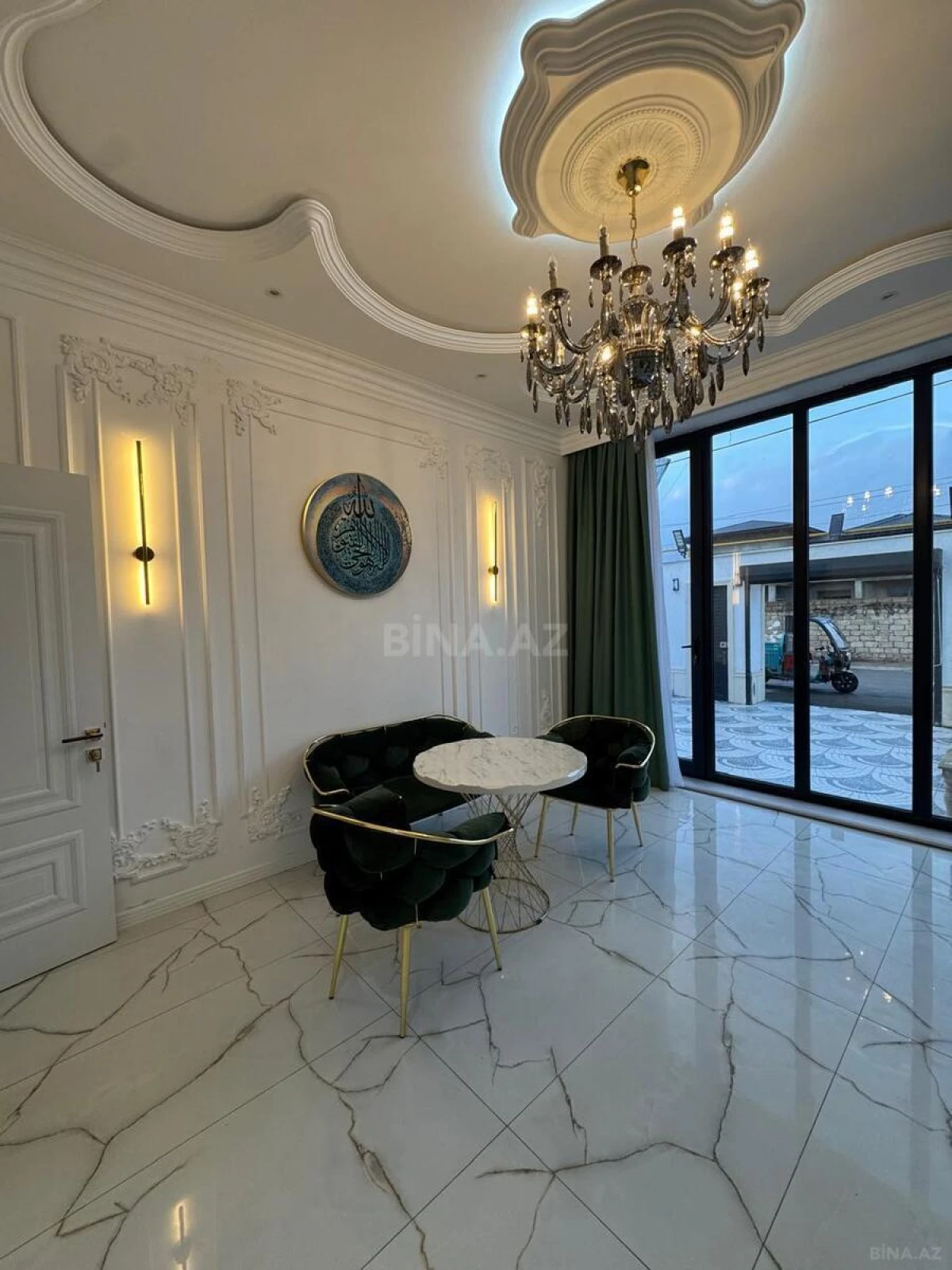 Kirayə verilir 5 otaqlı həyət evi 240 m²