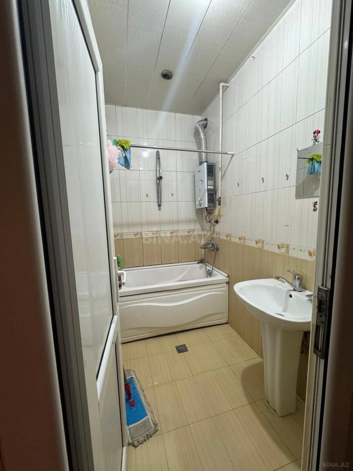 Satılır 2 otaqlı mənzil 65 m²
