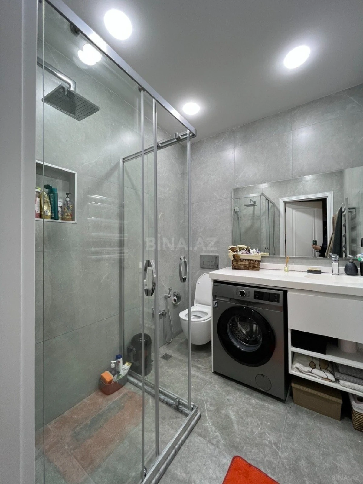 Kirayə verilir 2 otaqlı mənzil 72 m²