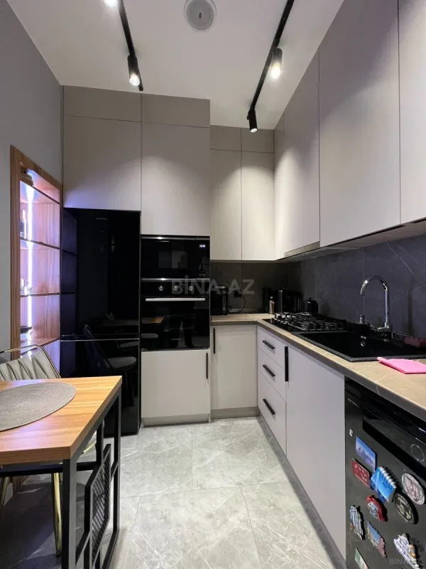 Kirayə verilir 2 otaqlı mənzil 72 m²