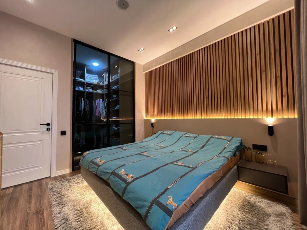 Kirayə verilir 2 otaqlı mənzil 72 m²