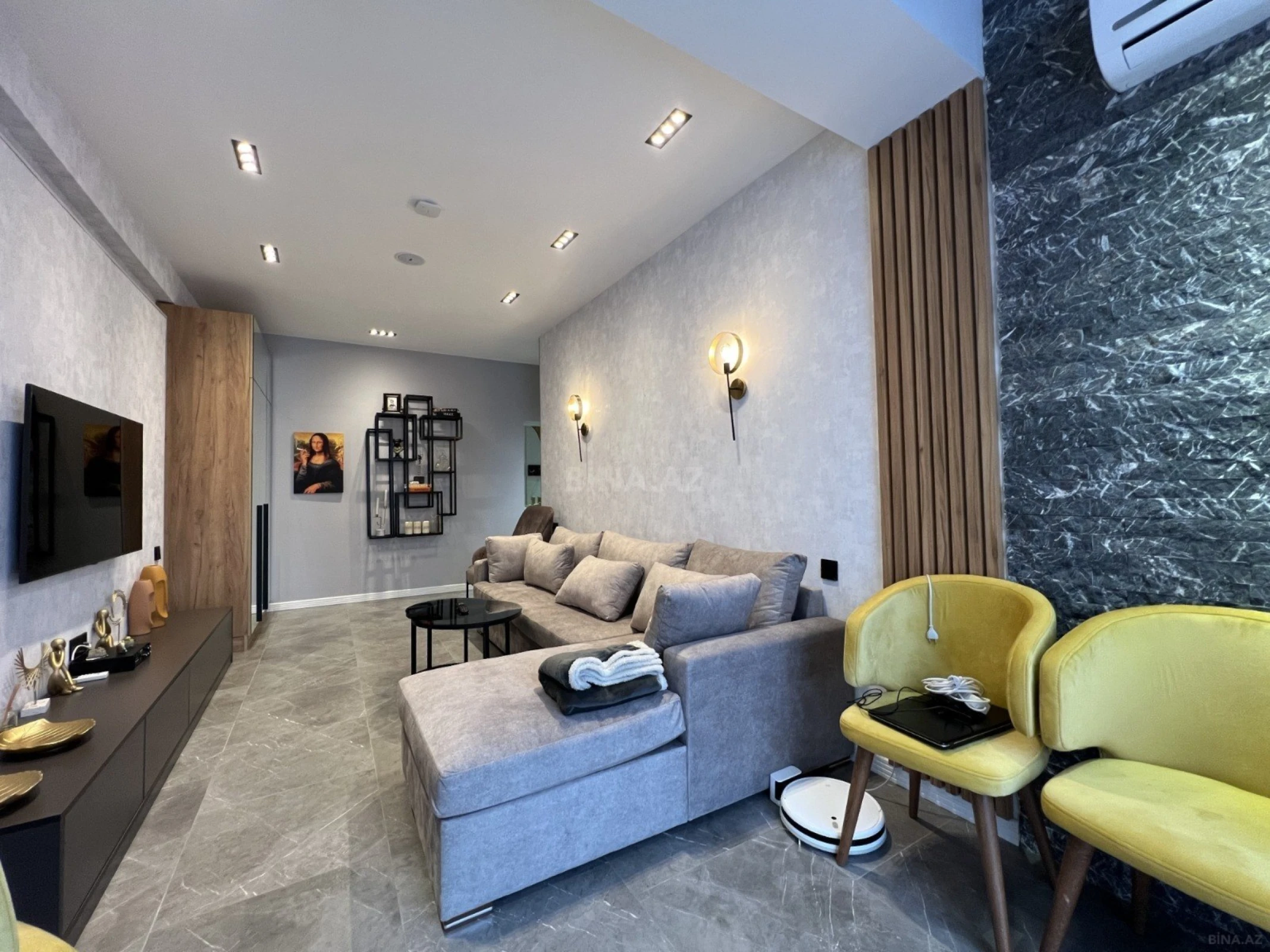 Kirayə verilir 2 otaqlı mənzil 72 m²