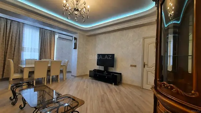 Kirayə verilir 2 otaqlı mənzil 75 m²