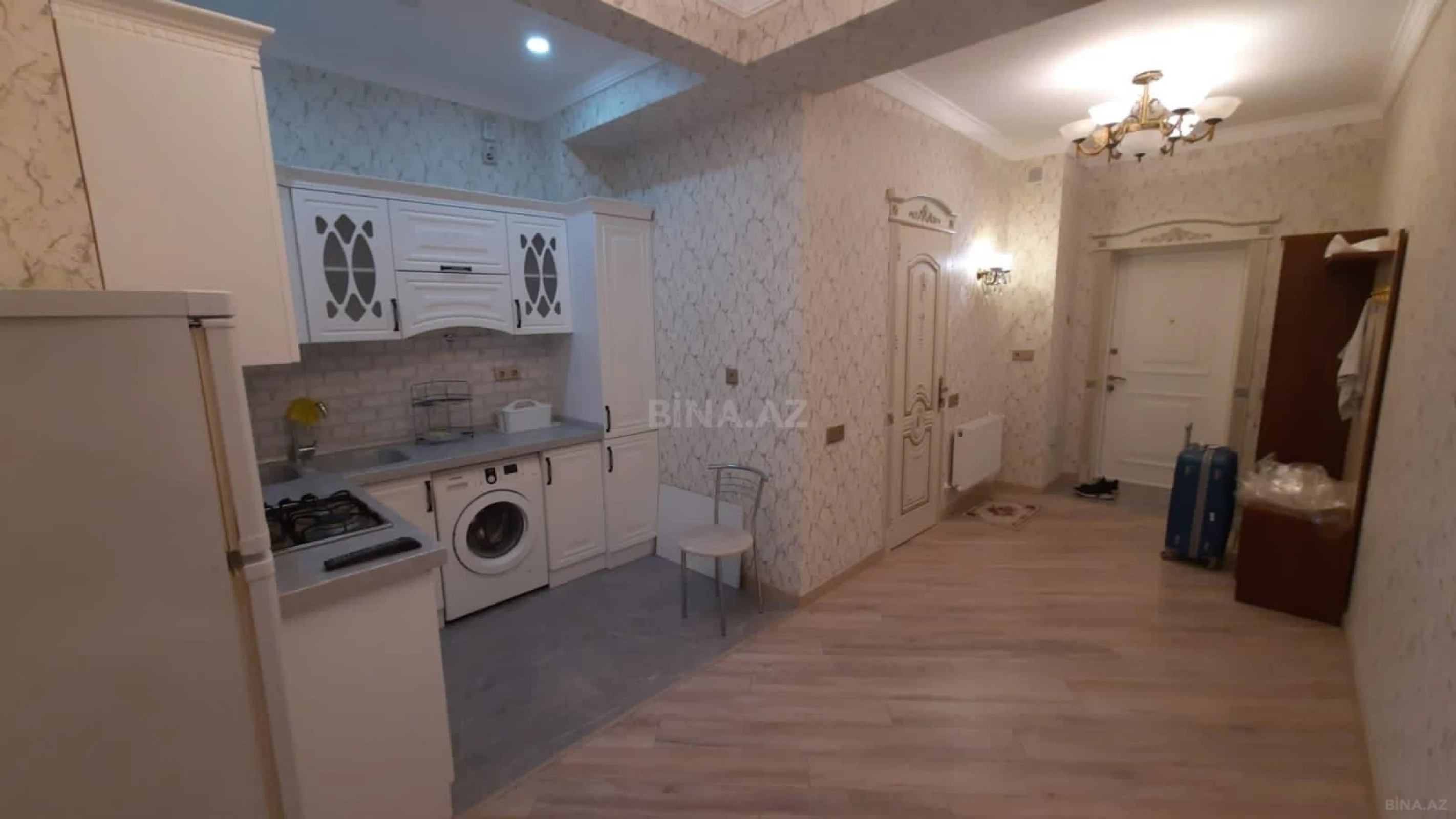 Kirayə verilir 2 otaqlı mənzil 75 m²