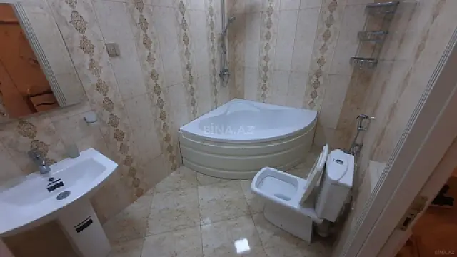 Kirayə verilir 2 otaqlı mənzil 75 m²