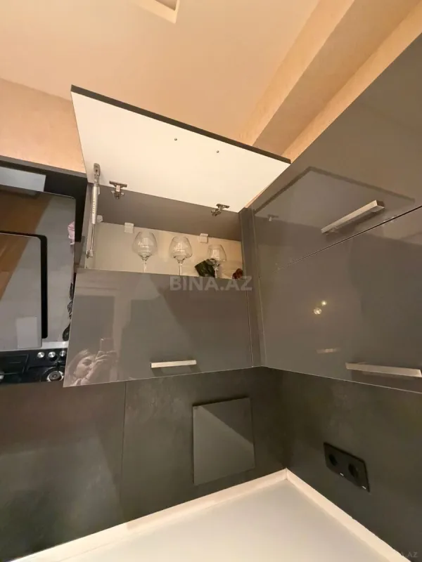 Kirayə verilir 2 otaqlı mənzil 90 m²