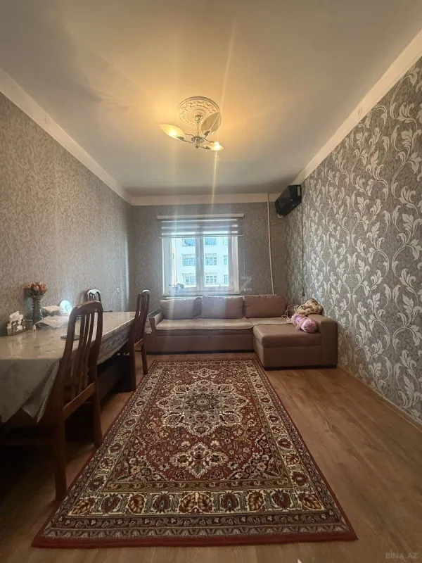 Satılır 5 otaqlı mənzil 110 m²