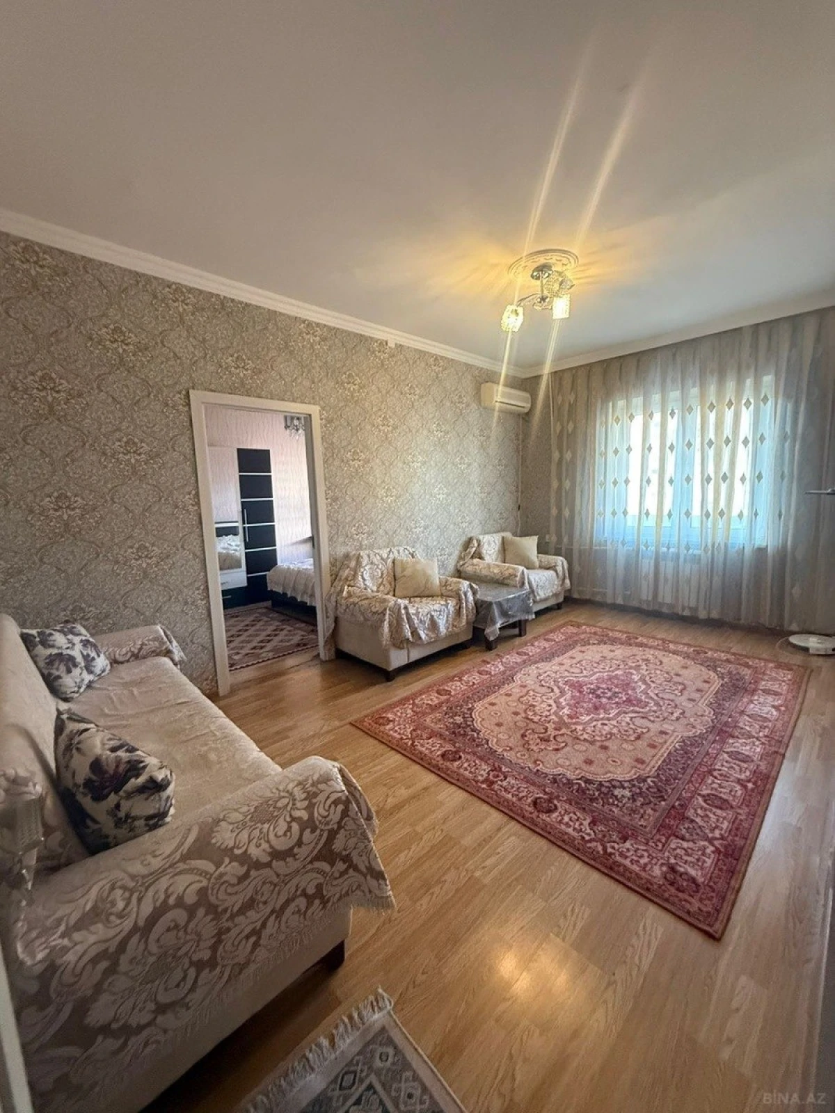 Satılır 5 otaqlı mənzil 110 m²