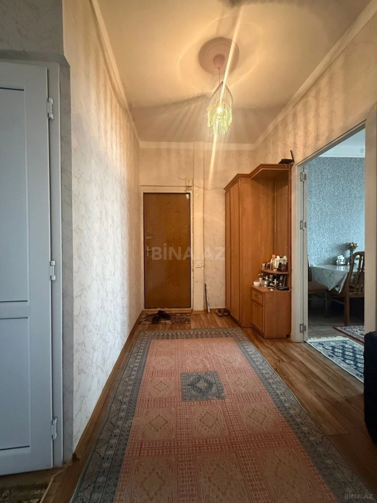Satılır 5 otaqlı mənzil 110 m²