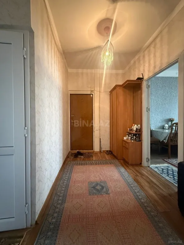 Satılır 5 otaqlı mənzil 110 m²