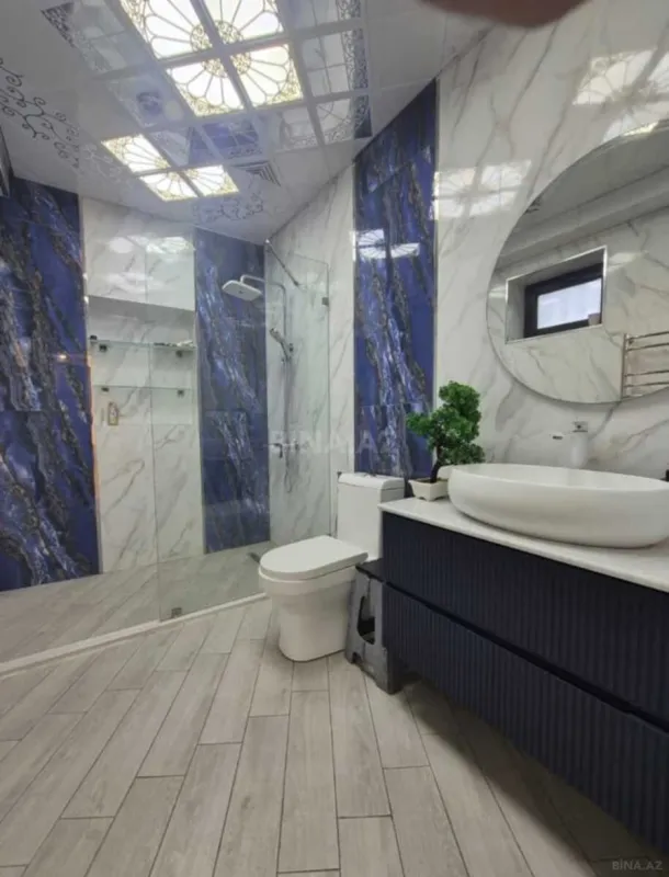 Satılır 8 otaqlı həyət evi 800 m²