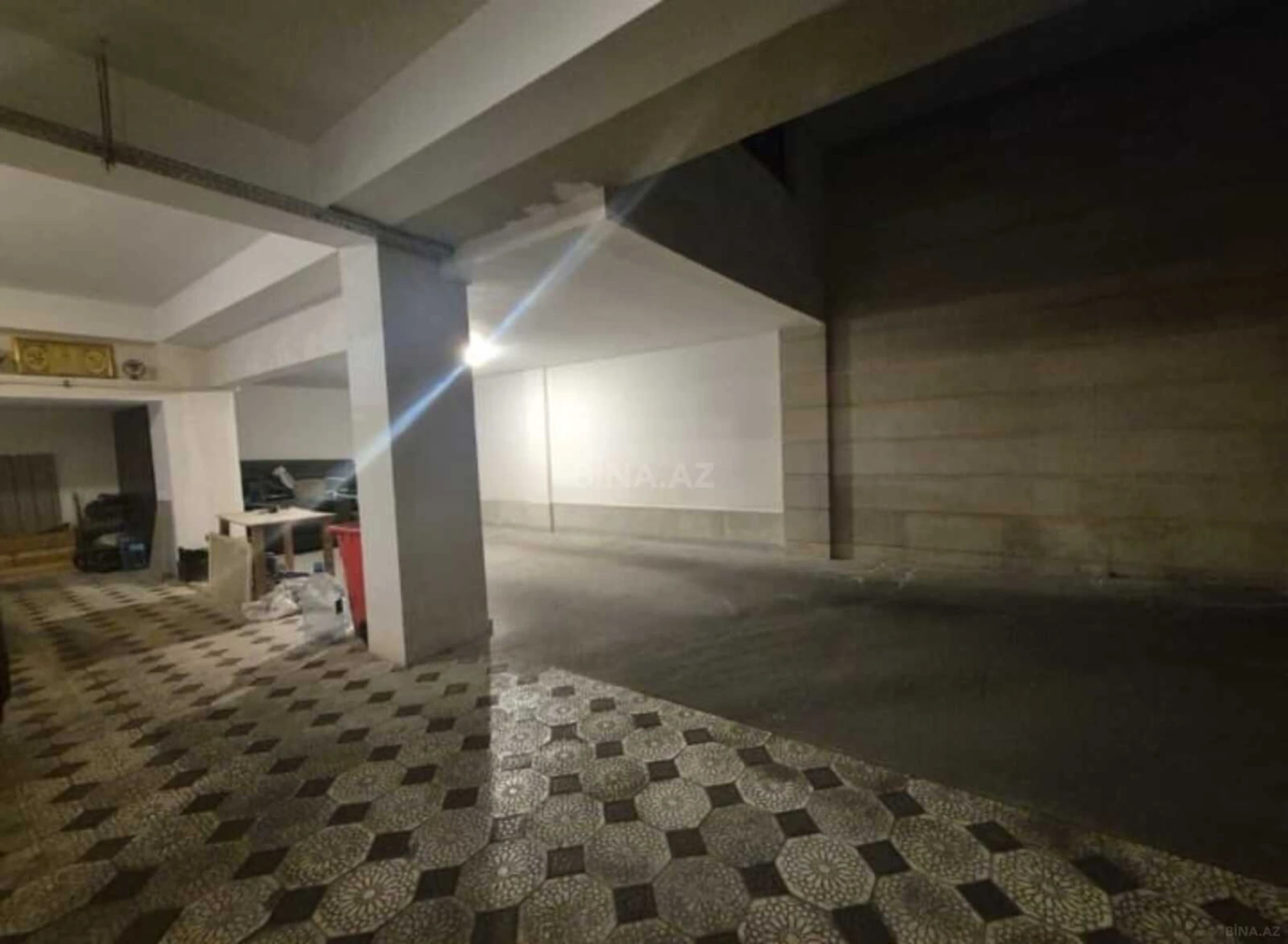 Satılır 8 otaqlı həyət evi 800 m²