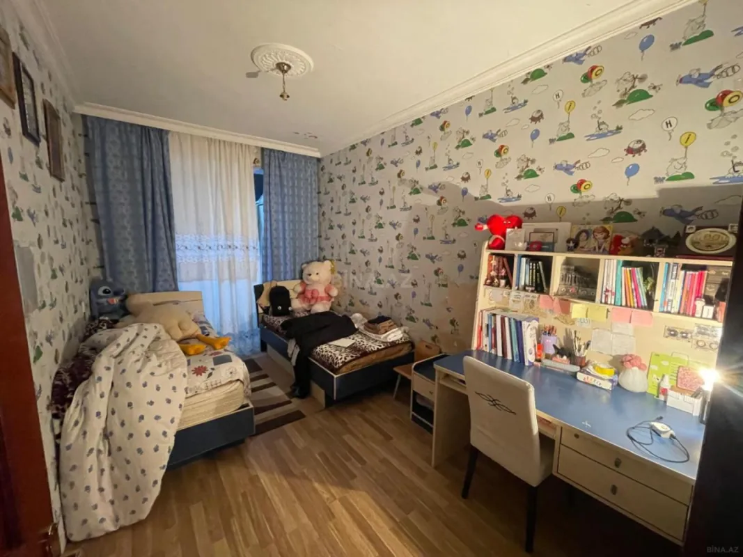 Satılır 4 otaqlı mənzil 105 m²