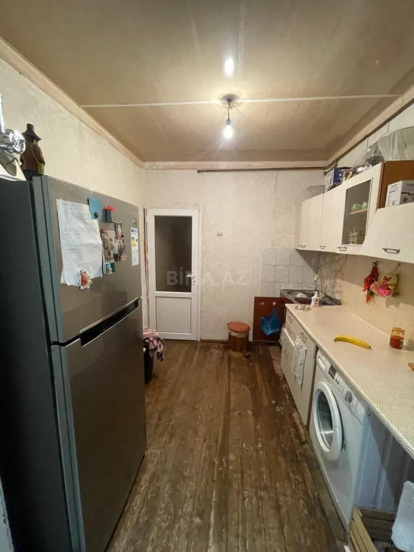 Satılır 4 otaqlı mənzil 105 m²