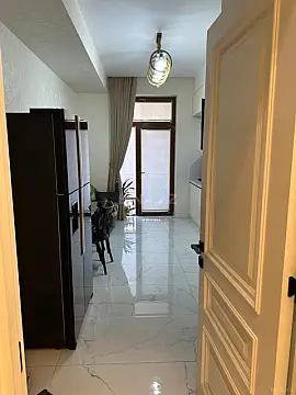 Kirayə verilir 4 otaqlı mənzil 134 m²