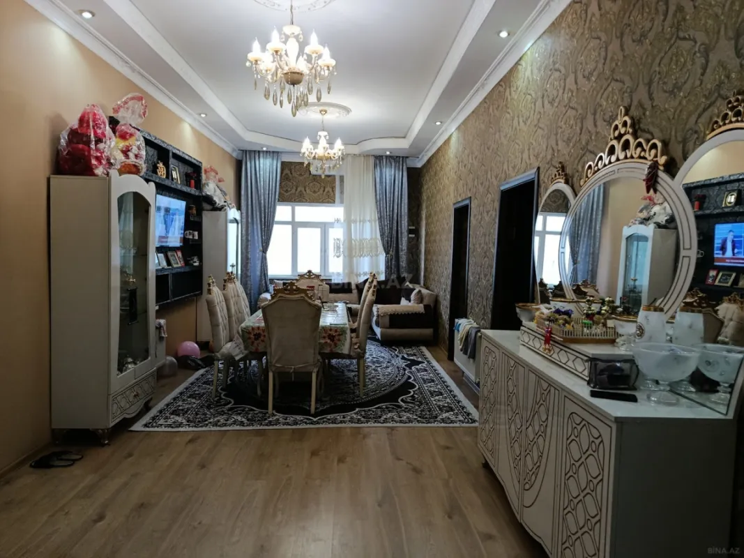 Satılır 7 otaqlı həyət evi 165 m²