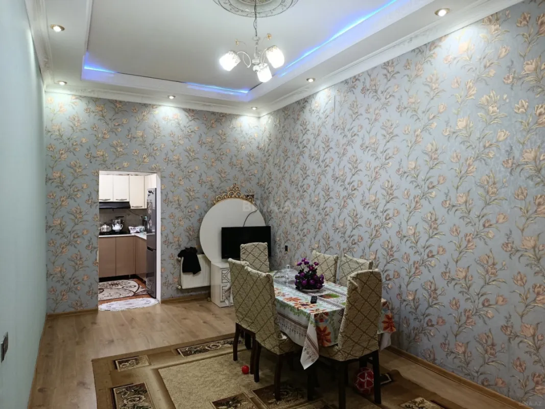 Satılır 7 otaqlı həyət evi 165 m²