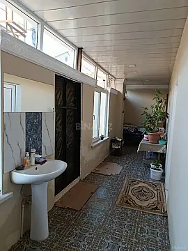 Satılır 7 otaqlı həyət evi 165 m²