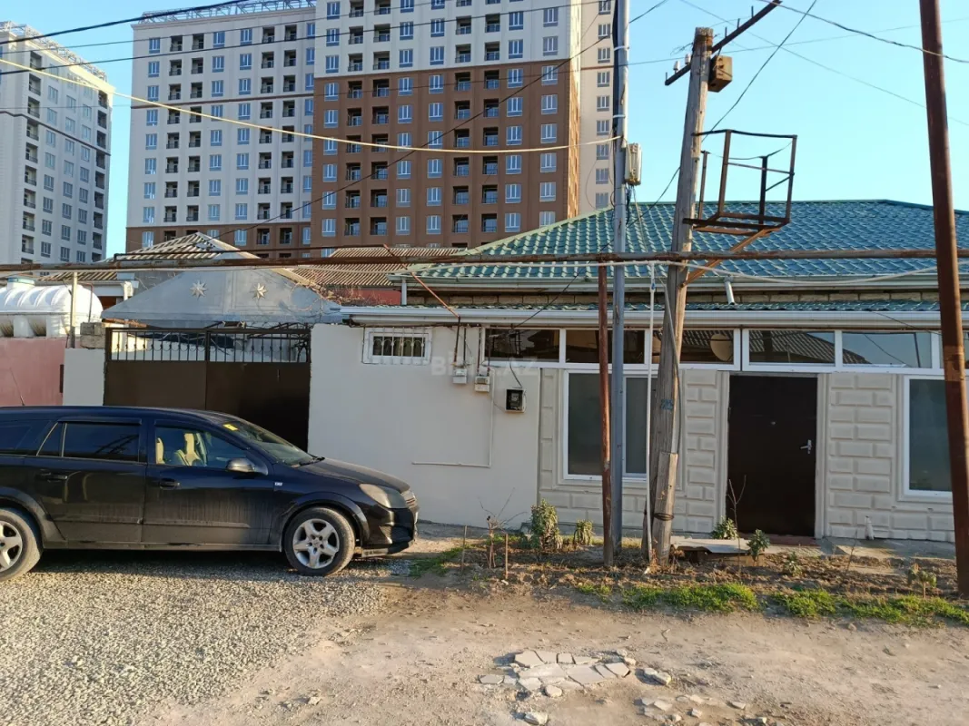 Satılır 7 otaqlı həyət evi 165 m²