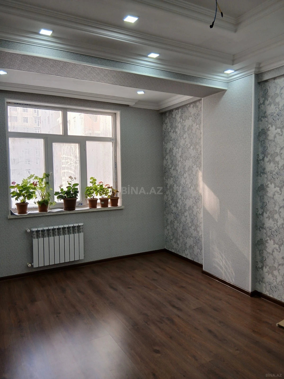 Satılır 1 otaqlı mənzil 52.5 m²