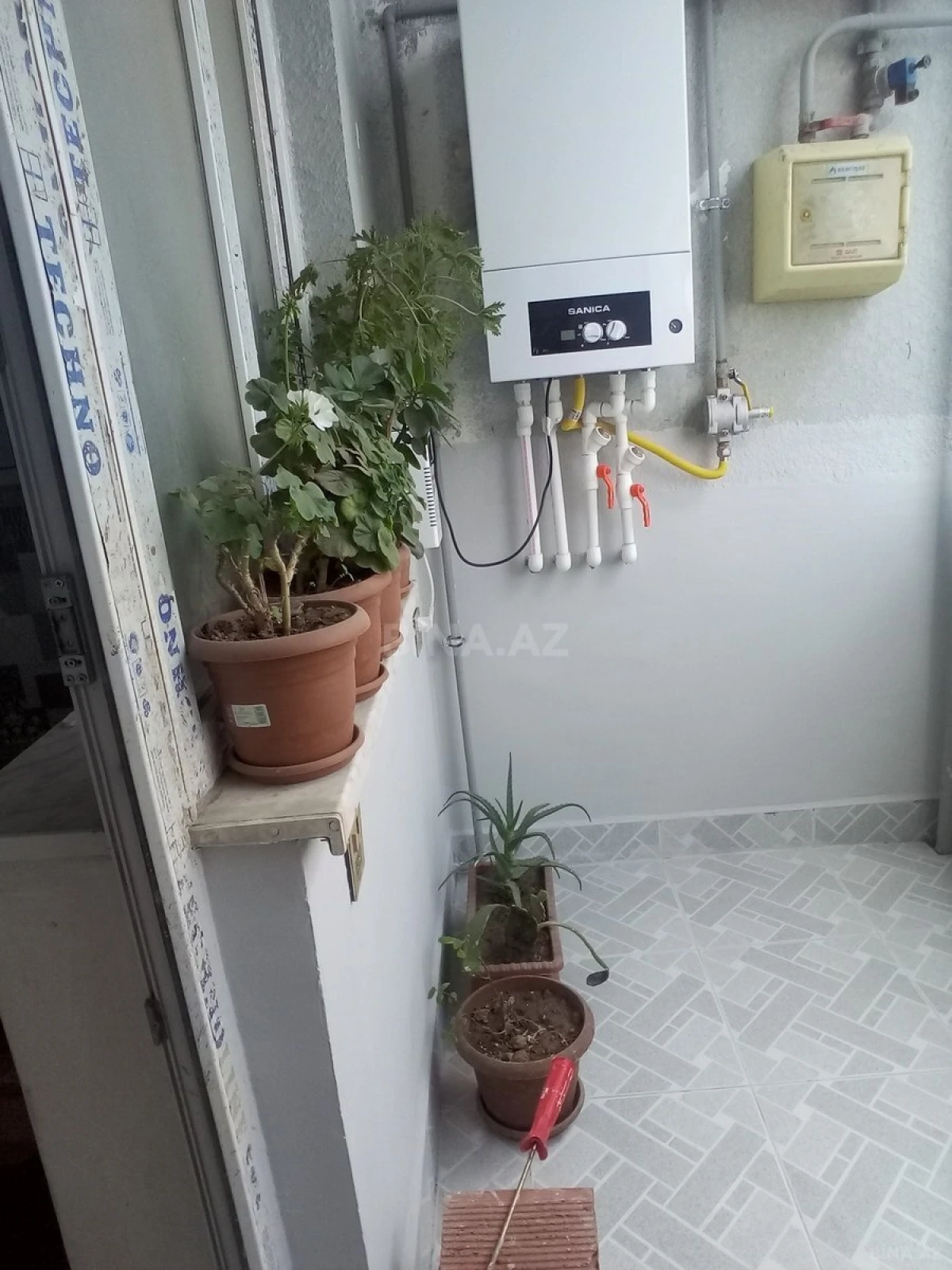 Satılır 1 otaqlı mənzil 52.5 m²