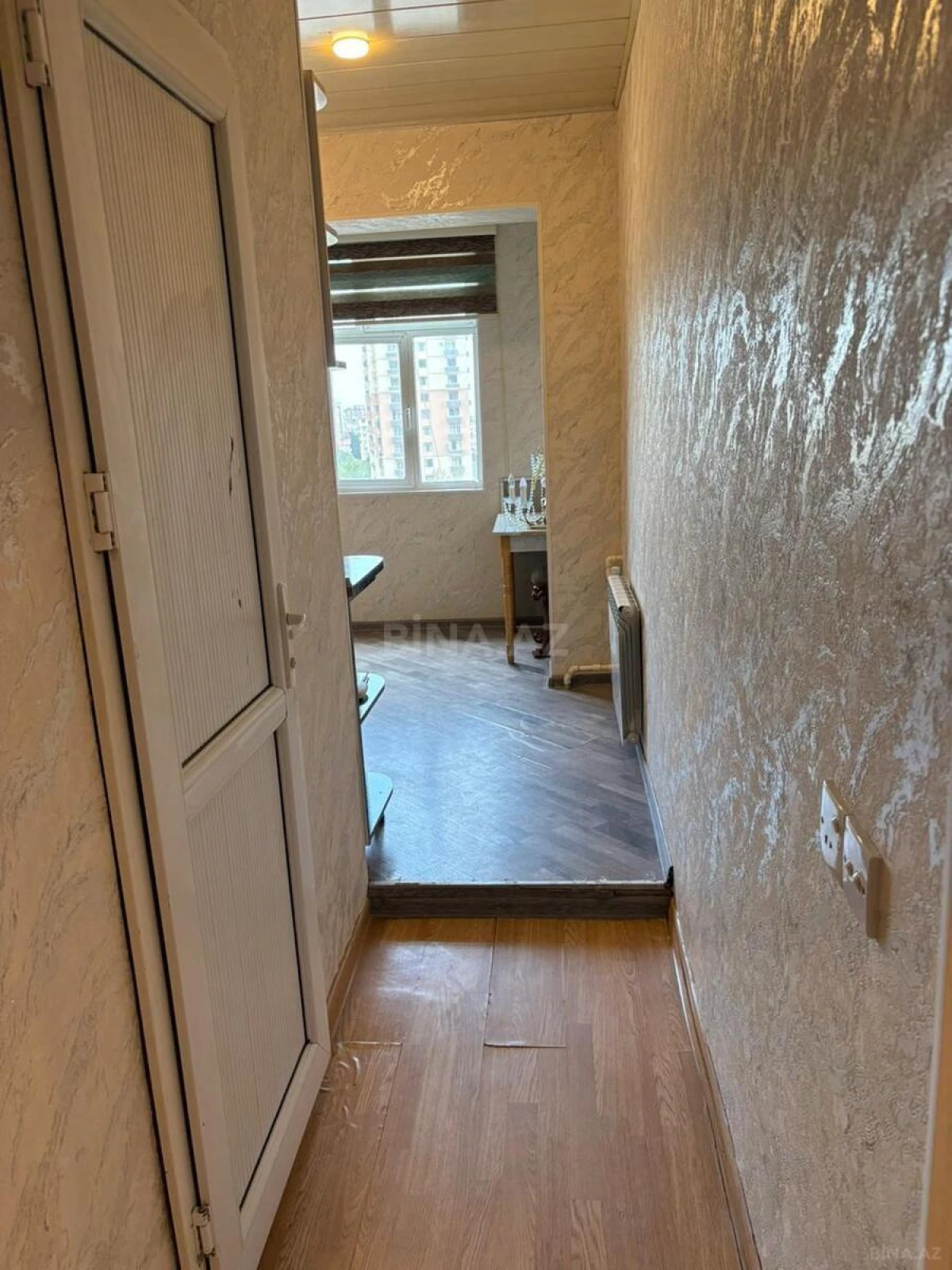 Satılır 2 otaqlı mənzil 70 m²