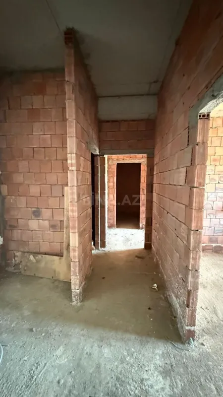 Satılır 3 otaqlı mənzil 113 m²