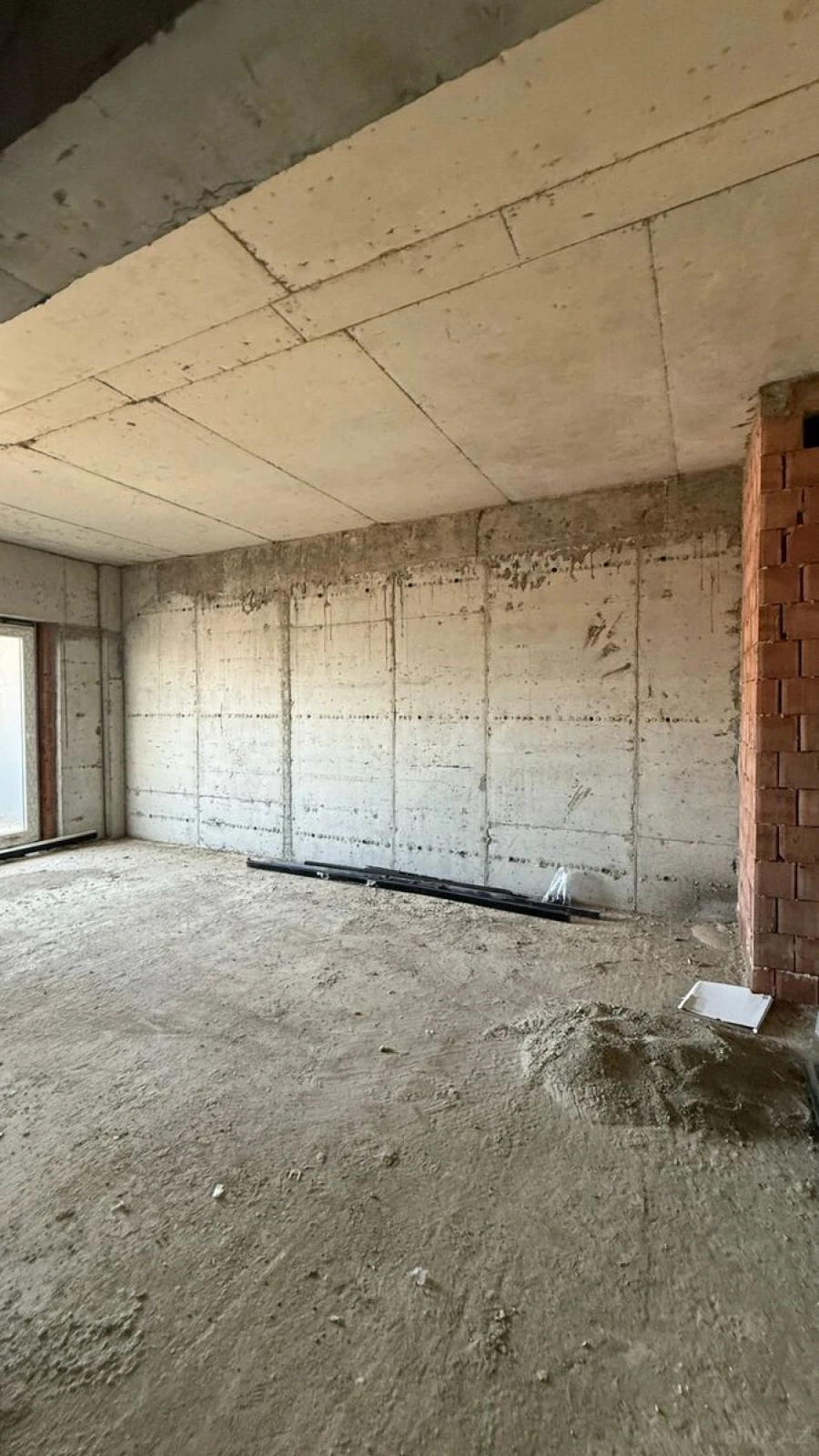 Satılır 3 otaqlı mənzil 113 m²